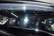 Laden Sie das Bild in den Galerie-Viewer, Frontscheinwerfer Mercedes-Benz Cla A1189066901 Links Scheinwerfer Headlight SCH8020303767af
