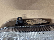 Load image into Gallery viewer, Frontscheinwerfer Chrysler 300c 04805761AG Xenon Links Scheinwerfer Headlight SCH8025174458ad