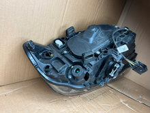 Load image into Gallery viewer, Frontscheinwerfer Volvo V60 I S60 3140253 Links Scheinwerfer Headlight SCH8028897437ta