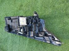 Laden Sie das Bild in den Galerie-Viewer, Frontscheinwerfer Renault Trafic III 260602422R Links Scheinwerfer Headlight SCH8038511254tr