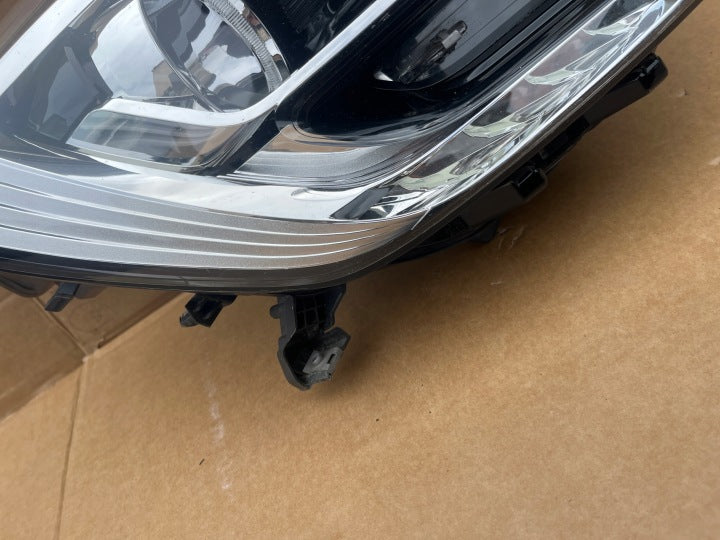 Frontscheinwerfer Renault Megane IV 260102555R Rechts Scheinwerfer Headlight SCH8040096345ow