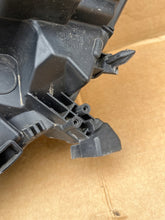 Laden Sie das Bild in den Galerie-Viewer, Frontscheinwerfer Renault Megane IV 260102555R Rechts Scheinwerfer Headlight SCH8040096345ow