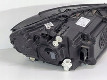 Laden Sie das Bild in den Galerie-Viewer, Frontscheinwerfer Mercedes-Benz Cla X118 C118 A1189061301 LED Links Headlight SCH8045603931bl