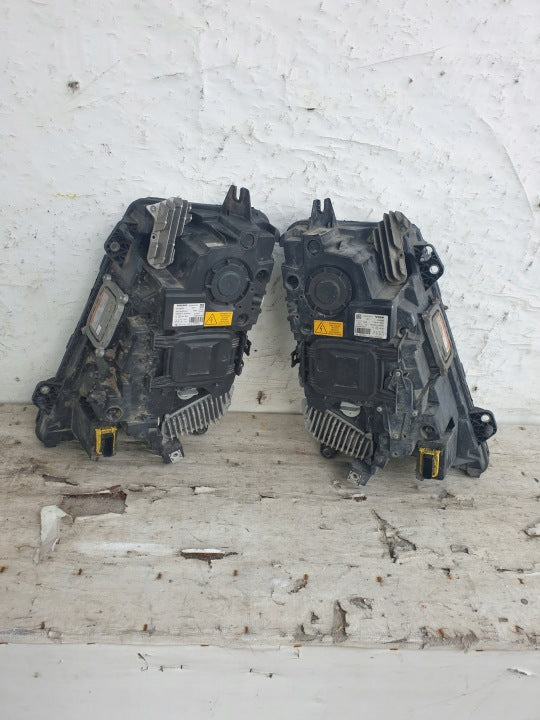 Frontscheinwerfer Volvo 24159375 Ein Satz Scheinwerfer Headlight SCH8047704327rb
