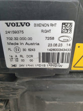Laden Sie das Bild in den Galerie-Viewer, Frontscheinwerfer Volvo 24159375 Ein Satz Scheinwerfer Headlight SCH8047704327rb