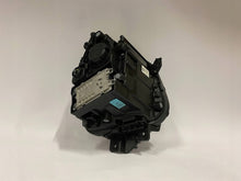 Laden Sie das Bild in den Galerie-Viewer, Frontscheinwerfer Hyundai Tucson 92101N7800 Links Scheinwerfer Headlight SCH8050921811pa