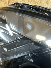 Laden Sie das Bild in den Galerie-Viewer, Frontscheinwerfer VW 7L1941035 LED Links Scheinwerfer Headlight SCH8057602330kn