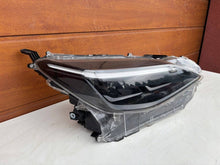 Load image into Gallery viewer, Frontscheinwerfer Toyota Yaris Cross 811300DP30 Rechts Scheinwerfer Headlight SCH8068712805yv