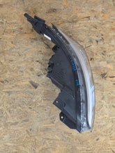 Laden Sie das Bild in den Galerie-Viewer, Frontscheinwerfer Kia Stonic 92101-H8 Links Scheinwerfer Headlight SCH8071789599ar