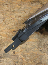 Laden Sie das Bild in den Galerie-Viewer, Frontscheinwerfer Kia Stonic 92101-H8 Links Scheinwerfer Headlight SCH8071789599ar