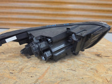 Laden Sie das Bild in den Galerie-Viewer, Frontscheinwerfer Kia Stonic 92101-H8 Links Scheinwerfer Headlight SCH8071789599ar