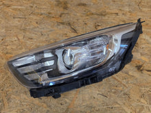 Laden Sie das Bild in den Galerie-Viewer, Frontscheinwerfer Kia Stonic 92101-H8 Links Scheinwerfer Headlight SCH8071789599ar