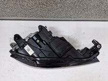 Laden Sie das Bild in den Galerie-Viewer, Frontscheinwerfer VW T-Roc 2GA941036AK Full LED Rechts Scheinwerfer Headlight SCH8075152079to