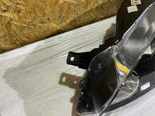 Laden Sie das Bild in den Galerie-Viewer, Frontscheinwerfer Ford Kuga LV4B-13E015-CD Links Scheinwerfer Headlight SCH8075194611tg