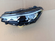 Laden Sie das Bild in den Galerie-Viewer, Frontscheinwerfer VW Passat 3J1941005 Links Scheinwerfer Headlight SCH8075473824pk
