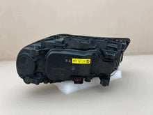 Laden Sie das Bild in den Galerie-Viewer, Frontscheinwerfer Volvo Xc70 31420014 Rechts Scheinwerfer Headlight SCH8077277294gi