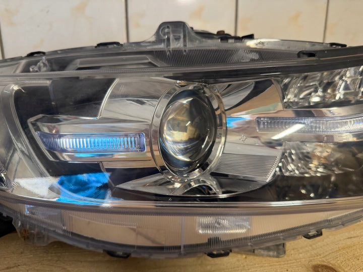 Frontscheinwerfer Honda Accord VIII 150602 Rechts Scheinwerfer Headlight SCH8080273490br