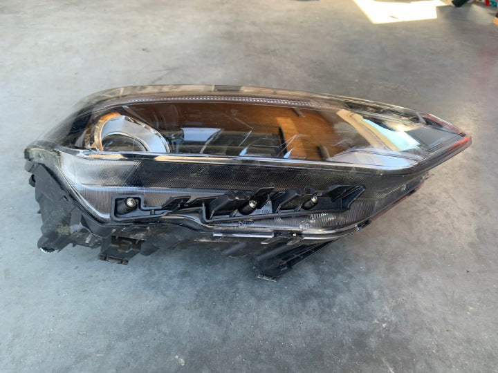 Frontscheinwerfer Ssangyong Korando 8310237101 Rechts Scheinwerfer Headlight SCH8080602707dw