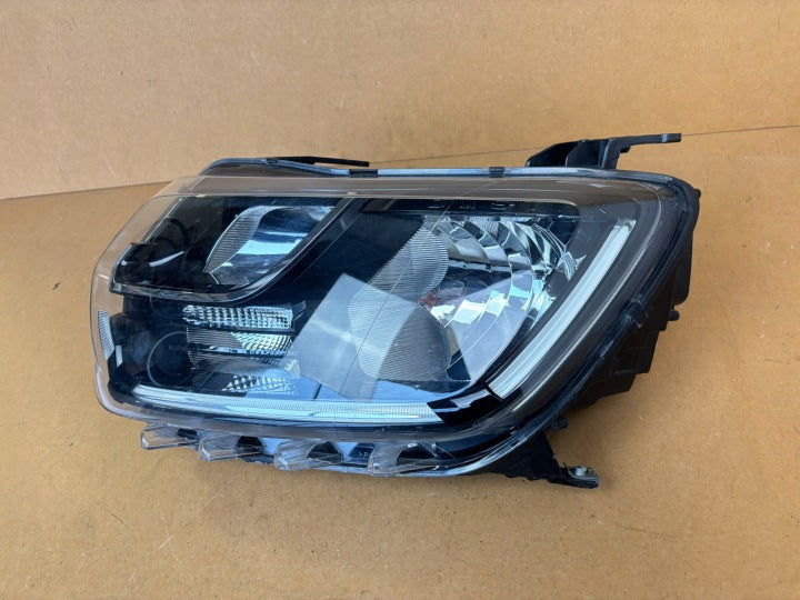 Frontscheinwerfer Dacia Duster 260609367R Links Scheinwerfer Headlight SCH8080632582zq
