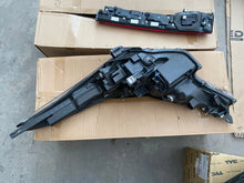 Laden Sie das Bild in den Galerie-Viewer, Frontscheinwerfer Toyota Chr 81110-F4180 Rechts Scheinwerfer Headlight SCH8085378092kq