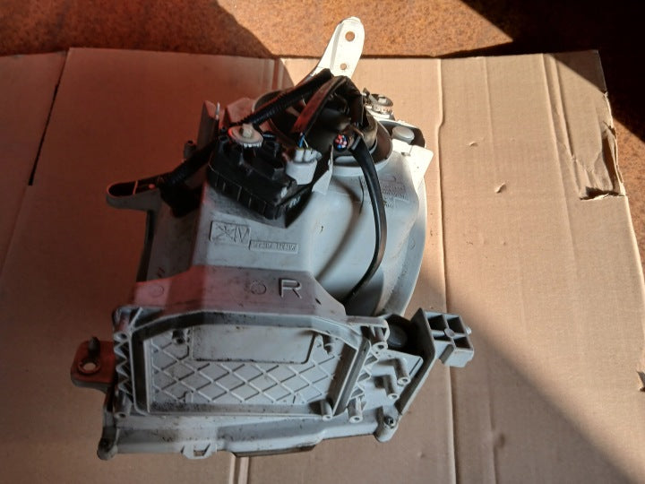 Frontscheinwerfer Daihatsu Trevis 10051829 Rechts Scheinwerfer Headlight SCH8089443866cz