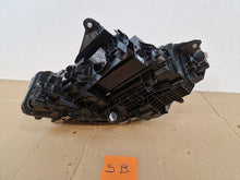 Laden Sie das Bild in den Galerie-Viewer, Frontscheinwerfer BMW 2 Active Tourer U06 5A4224807 Rechts Headlight SCH8094371555qs
