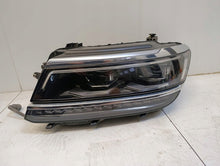 Laden Sie das Bild in den Galerie-Viewer, Frontscheinwerfer VW Tiguan 5NB941081A LED Links Scheinwerfer Headlight SCH8098217564sf