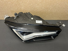 Laden Sie das Bild in den Galerie-Viewer, Frontscheinwerfer Seat Ateca 576941032B Rechts Scheinwerfer Headlight SCH8103740994mp