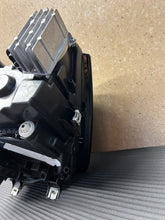 Laden Sie das Bild in den Galerie-Viewer, Frontscheinwerfer Seat Ateca 576941032B Rechts Scheinwerfer Headlight SCH8103740994mp