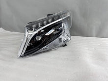 Laden Sie das Bild in den Galerie-Viewer, Frontscheinwerfer Mercedes-Benz V Class W447 A4479063201 1EX01128411 Links SCH8110322368aj
