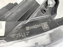 Laden Sie das Bild in den Galerie-Viewer, Frontscheinwerfer Mercedes-Benz V Class W447 A4479063201 1EX01128411 Links SCH8110322368aj