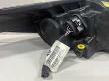 Laden Sie das Bild in den Galerie-Viewer, Frontscheinwerfer Ford Fiesta I 8A61-13W030-CF Links Scheinwerfer Headlight SCH8111025070oy
