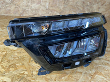 Load image into Gallery viewer, Frontscheinwerfer Skoda Kamiq 658941015 LED Links Scheinwerfer Headlight SCH8111599752sn