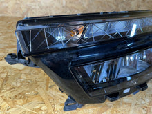 Load image into Gallery viewer, Frontscheinwerfer Skoda Kamiq 658941015 LED Links Scheinwerfer Headlight SCH8111599752sn