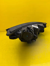 Laden Sie das Bild in den Galerie-Viewer, Frontscheinwerfer Hyundai Ix35 92101-2S Xenon Links Scheinwerfer Headlight SCH8112091576dv