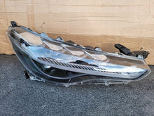 Laden Sie das Bild in den Galerie-Viewer, Frontscheinwerfer Toyota Corolla 16-184 LED Rechts Scheinwerfer Headlight SCH8119067394sv