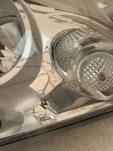Laden Sie das Bild in den Galerie-Viewer, Frontscheinwerfer Renault Master I 260600049R Links Scheinwerfer Headlight SCH8129973959kl