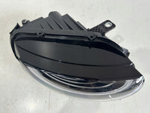 Laden Sie das Bild in den Galerie-Viewer, Frontscheinwerfer Fiat 500e 00521400260 Rechts Scheinwerfer Headlight SCH8135806855pt