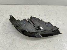 Laden Sie das Bild in den Galerie-Viewer, Frontscheinwerfer Opel Astra 39081892 Ein Satz Scheinwerfer Headlight SCH8142380530md