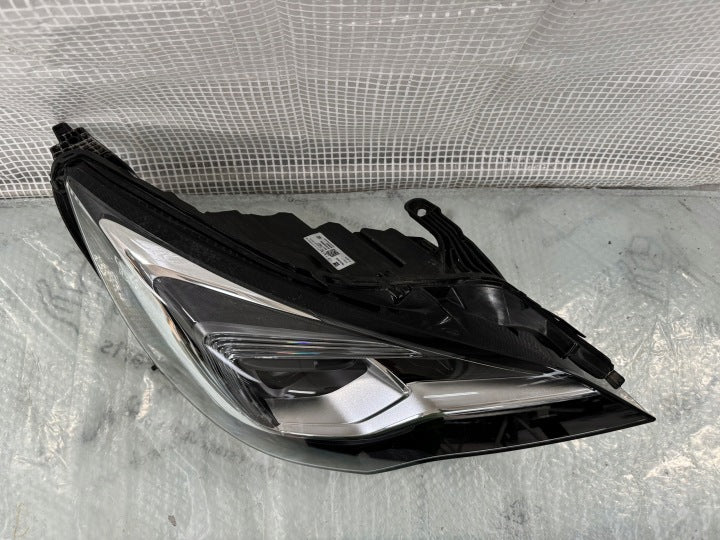 Frontscheinwerfer Opel Astra 39077807 Rechts Scheinwerfer Headlight SCH8149436254tf