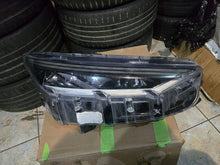 Laden Sie das Bild in den Galerie-Viewer, Frontscheinwerfer Ford LJ8B13E014BE Rechts Scheinwerfer Headlight SCH8152169672ku