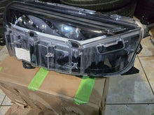 Laden Sie das Bild in den Galerie-Viewer, Frontscheinwerfer Ford LJ8B13E014BE Rechts Scheinwerfer Headlight SCH8152169672ku