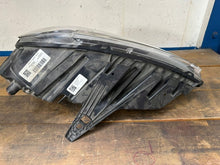 Laden Sie das Bild in den Galerie-Viewer, Frontscheinwerfer Dodge Durango 68433783AE Links Scheinwerfer Headlight SCH8160975459tb