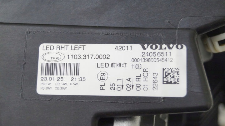 Frontscheinwerfer Volvo 24056511 LED Links Scheinwerfer Headlight SCH8170878162xb