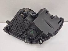 Laden Sie das Bild in den Galerie-Viewer, Frontscheinwerfer Mercedes-Benz A2069066204 LED Rechts Scheinwerfer Headlight SCH8182100638xw