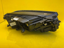 Laden Sie das Bild in den Galerie-Viewer, Frontscheinwerfer VW Touareg 761941081A LED Links Scheinwerfer Headlight SCH8183971057bm
