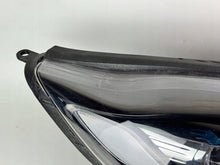 Load image into Gallery viewer, Frontscheinwerfer Kia Sorento I 92102-C5530 Rechts Scheinwerfer Headlight SCH8194465232bg