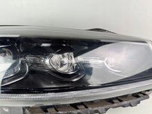 Load image into Gallery viewer, Frontscheinwerfer Kia Sorento I 92102-C5530 Rechts Scheinwerfer Headlight SCH8194465232bg
