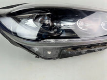 Load image into Gallery viewer, Frontscheinwerfer Kia Sorento I 92102-C5530 Rechts Scheinwerfer Headlight SCH8194465232bg
