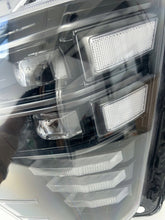 Laden Sie das Bild in den Galerie-Viewer, Frontscheinwerfer Hyundai Kona II L009E0734WP 92101BE100 Links Headlight SCH8198657502io